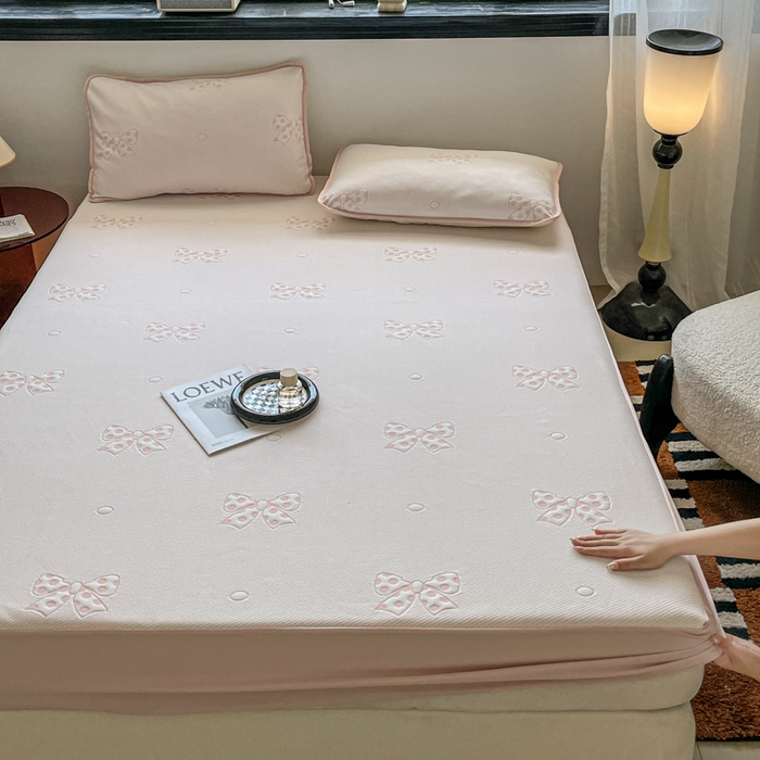 91家纺网 家纺一手货源 找家纺 花满路 2025新款提花凉豆豆床笠款床席三件套 蝴蝶结粉