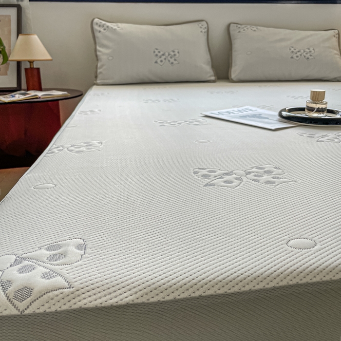 91家纺网 家纺一手货源 找家纺 花满路 2025新款提花凉豆豆床笠款床席三件套 蝴蝶结灰