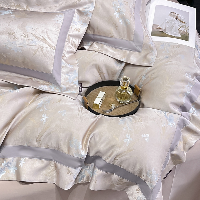 91家纺网 家纺一手货源 找家纺  2025夏季A类天丝棉贡缎提花四件套真丝全工艺丝滑裸睡长绒棉床单床笠轻奢风爆款床上用品 尤朵-芸粉
