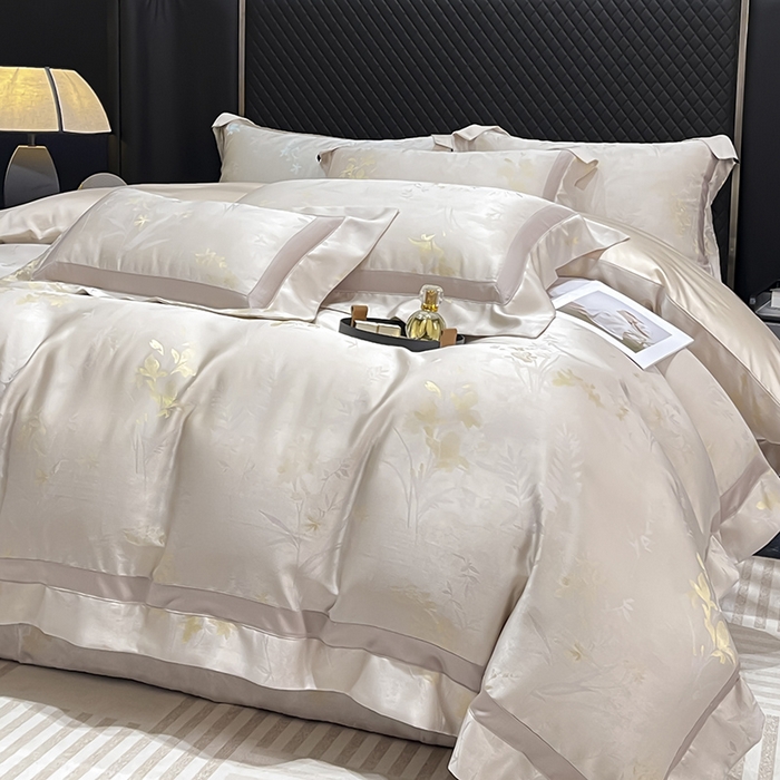 91家纺网 家纺一手货源 找家纺  2025夏季A类天丝棉贡缎提花四件套真丝全工艺丝滑裸睡长绒棉床单床笠轻奢风爆款床上用品 尤朵-柔杏