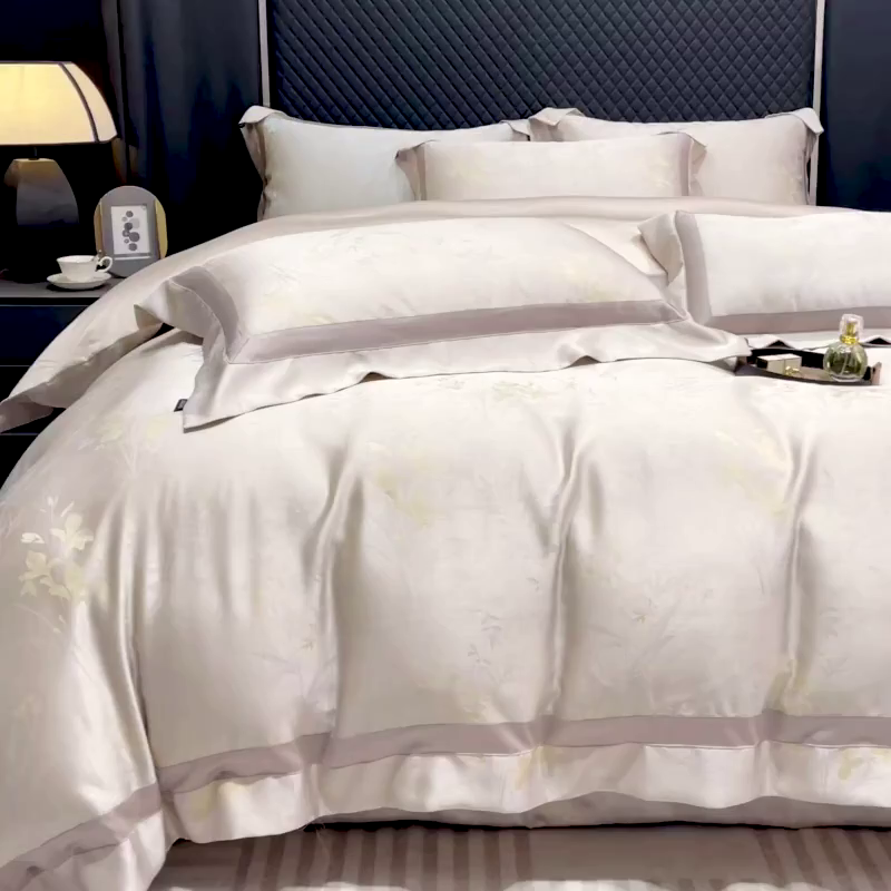 91家纺网 家纺一手货源 找家纺  2025夏季A类天丝棉贡缎提花四件套真丝全工艺丝滑裸睡长绒棉床单床笠轻奢风爆款床上用品 尤朵-柔杏