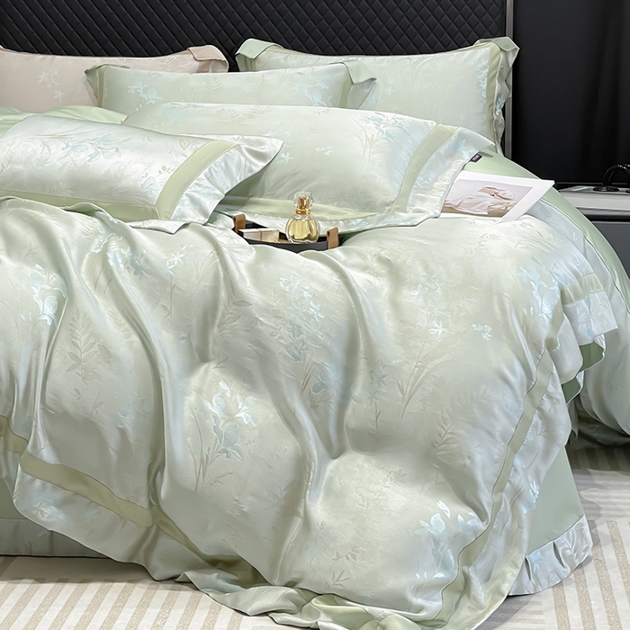 91家纺网 家纺一手货源 找家纺  2025夏季A类天丝棉贡缎提花四件套真丝全工艺丝滑裸睡长绒棉床单床笠轻奢风爆款床上用品 尤朵-绯绿