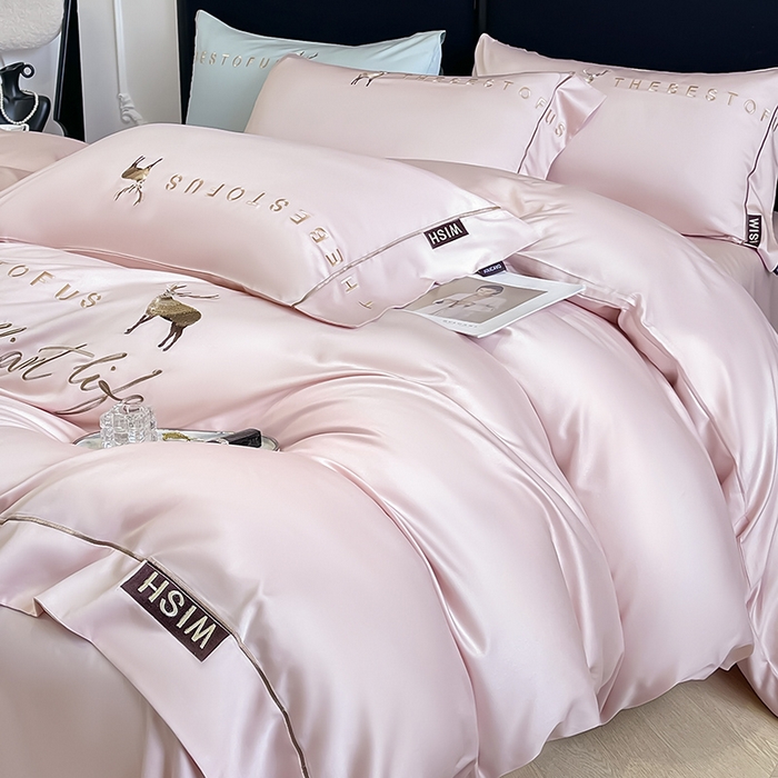 91家纺网 家纺一手货源 找家纺  2025新款夏季爆款A类兰精天丝四件套真丝重工刺绣丝滑裸睡床单床笠轻奢风纯色简约床上用品 妮鹿-樱花粉