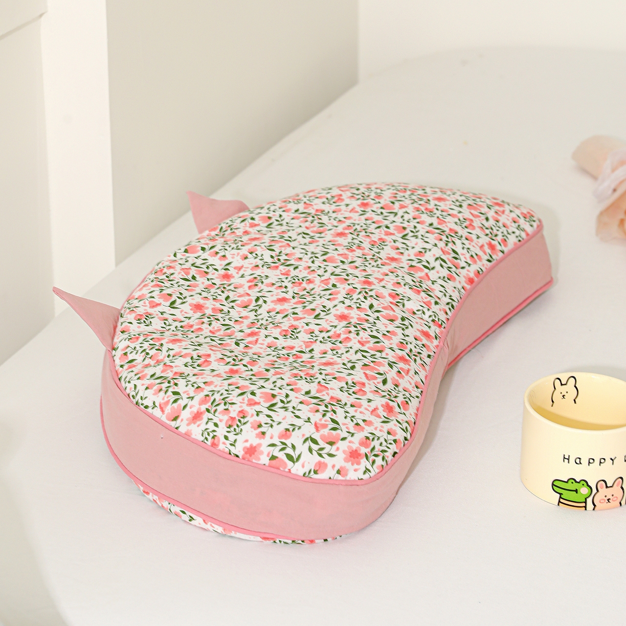 91家纺网 家纺一手货源 找家纺 亦帆枕芯 2025新款韩式全棉猫耳全荞麦壳可拆洗枕头枕芯 全棉猫耳枕-粉耳粉底 55x30cm枕套加苦荞壳内芯/只