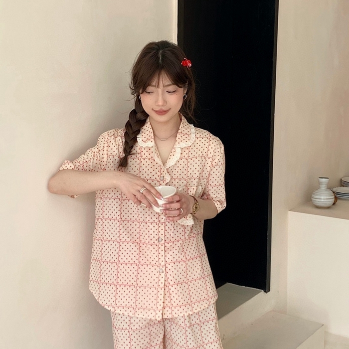 91家纺网 家纺一手货源 找家纺 （总）妍景家居生活馆 2025新款韩系点点方块翻领套装款