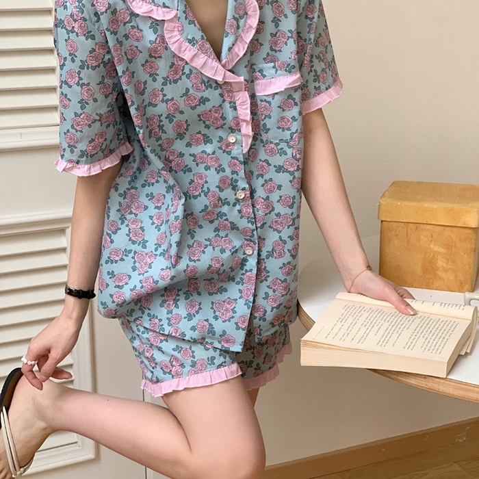 91家纺网 家纺一手货源 找家纺 （总）妍景家居生活馆 2025新款韩系碎花木耳边翻领套装款