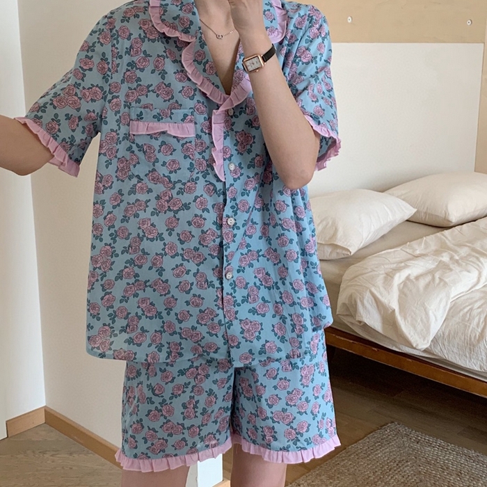 91家纺网 家纺一手货源 找家纺 （总）妍景家居生活馆 2025新款韩系碎花木耳边翻领套装款