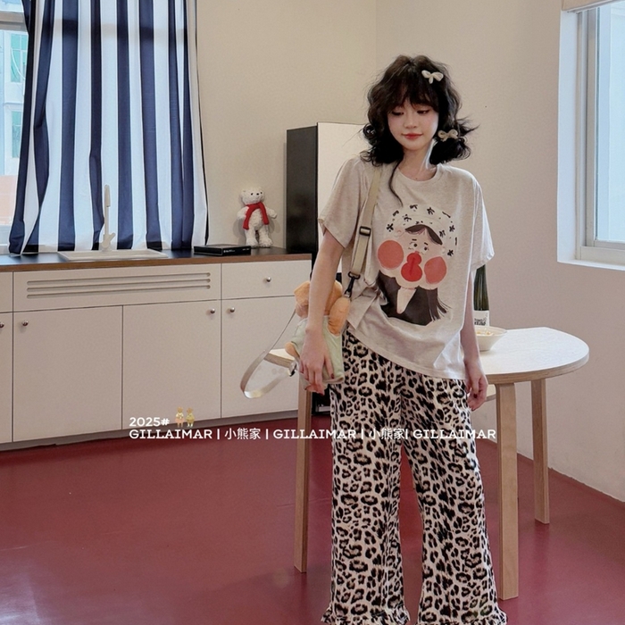 91家纺网 家纺一手货源 找家纺 （总）妍景家居生活馆 2025新款小熊家-豹纹嘟嘴妹家居服