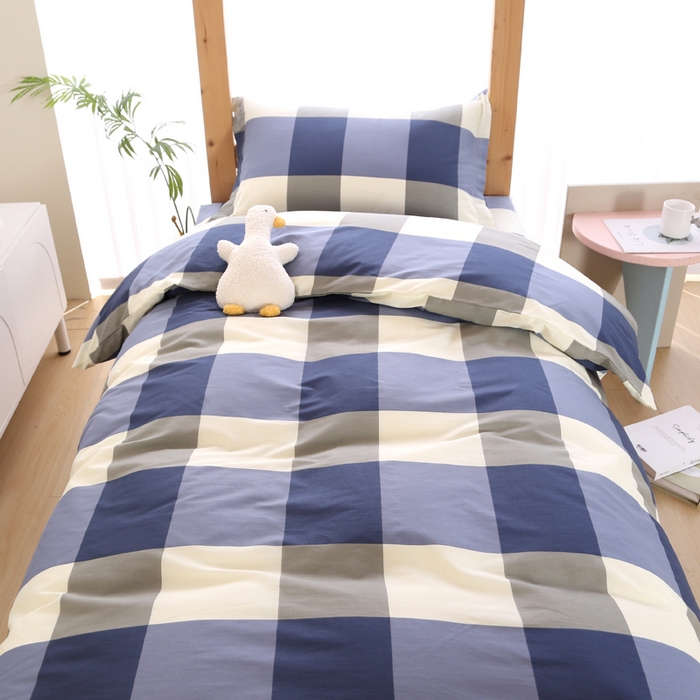 91家纺网 家纺一手货源 找家纺 凯森家纺 133x72学生全棉三件套床单款上下铺宿舍六件套纯棉被套 格调- 蓝