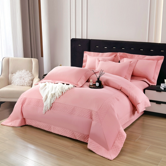 91家纺网 家纺一手货源 找家纺 OL家纺2025新款轻奢风氧乐棉床盖夹棉防滑四件套 华尔兹-粉玉