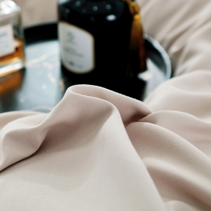 91家纺网 家纺一手货源 找家纺 OL家纺2025新款轻奢风氧乐棉床盖夹棉防滑四件套 华尔兹-卡其