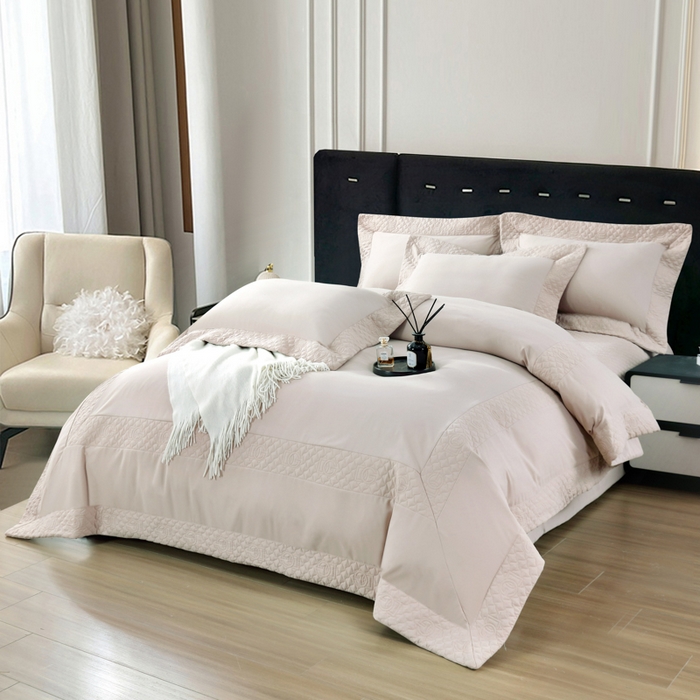 91家纺网 家纺一手货源 找家纺 OL家纺2025新款轻奢风氧乐棉床盖夹棉防滑四件套 华尔兹-卡其