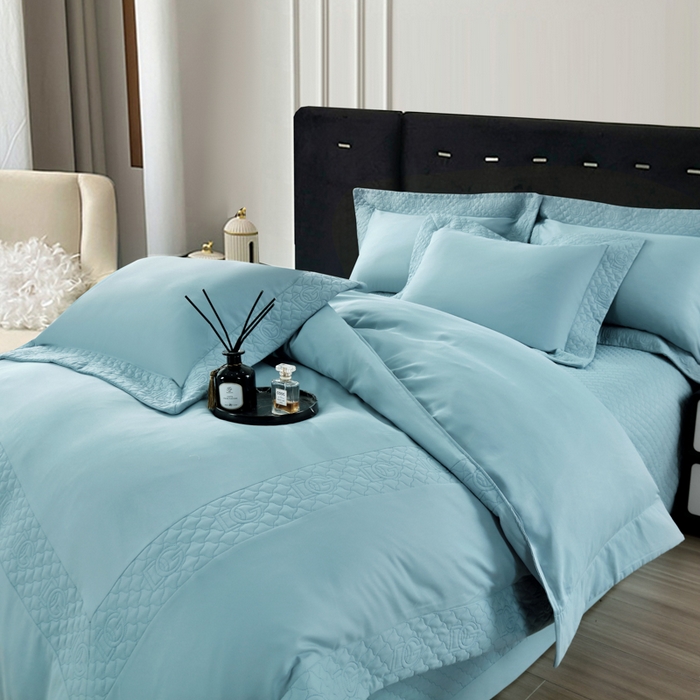 91家纺网 家纺一手货源 找家纺 OL家纺2025新款轻奢风氧乐棉床盖夹棉防滑四件套 华尔兹-蓝色