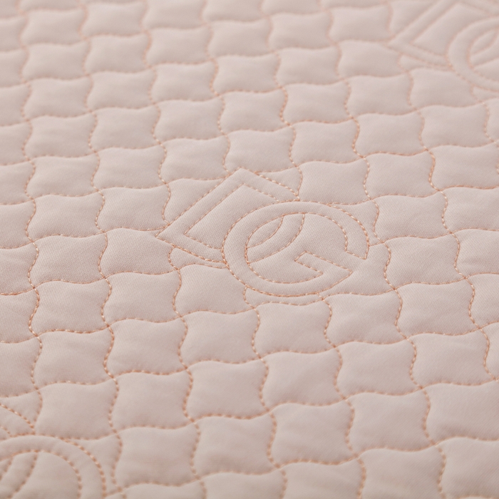 91家纺网 家纺一手货源 找家纺 OL家纺2025新款轻奢风氧乐棉床盖夹棉防滑四件套 华尔兹-裸粉