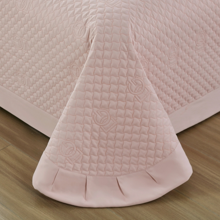 91家纺网 家纺一手货源 找家纺 OL家纺2025新款轻奢风氧乐棉床盖夹棉防滑四件套 华尔兹-裸粉