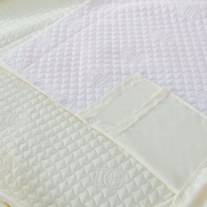 91家纺网 家纺一手货源 找家纺 OL家纺2025新款轻奢风氧乐棉床盖夹棉防滑四件套 华尔兹-米白