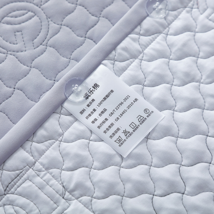 91家纺网 家纺一手货源 找家纺 OL家纺2025新款轻奢风氧乐棉床盖夹棉防滑四件套 华尔兹-浅灰