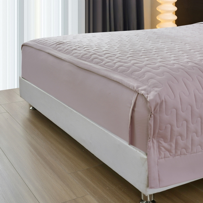 91家纺网 家纺一手货源 找家纺 OL家纺 2025春夏新款轻奢风针织云棉床盖夹绵防滑床盖款四件套 浅紫