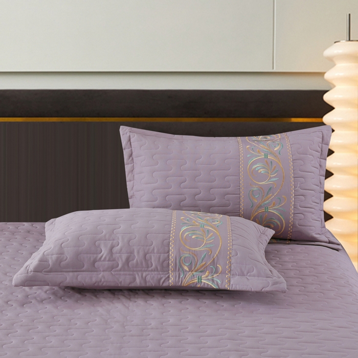 91家纺网 家纺一手货源 找家纺 OL家纺 2025春夏新款轻奢风针织云棉床盖夹绵防滑床盖款四件套 紫色