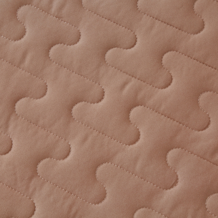 91家纺网 家纺一手货源 找家纺 OL家纺 2025春夏新款轻奢风针织云棉床盖夹绵防滑床该款四件套 豆沙