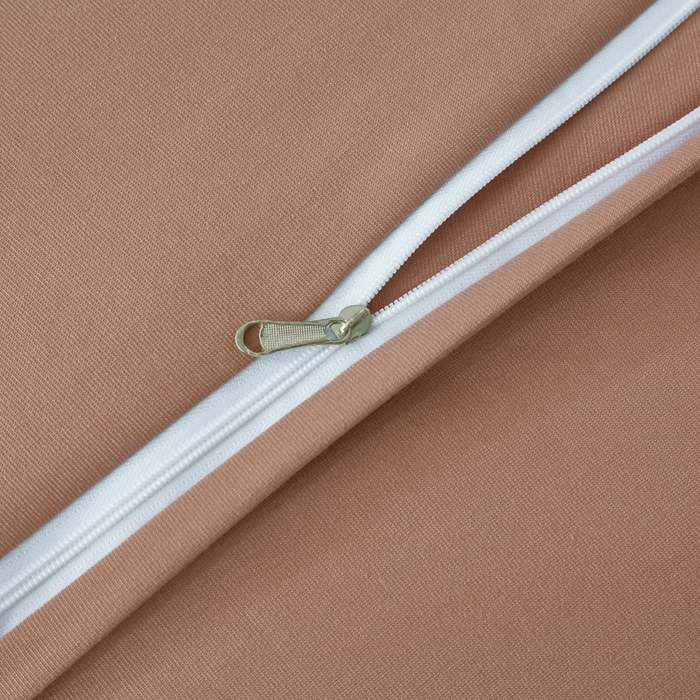 91家纺网 家纺一手货源 找家纺 OL家纺 2025春夏新款轻奢风针织云棉床盖夹绵防滑床该款四件套 豆沙