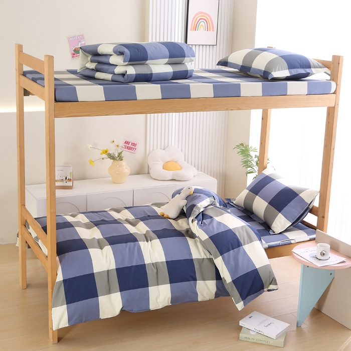 91家纺网 家纺一手货源 找家纺 凯森家纺 2025新款133x72全棉三件套床套款学生被套宿舍寝室垫套款六件套 格调-蓝