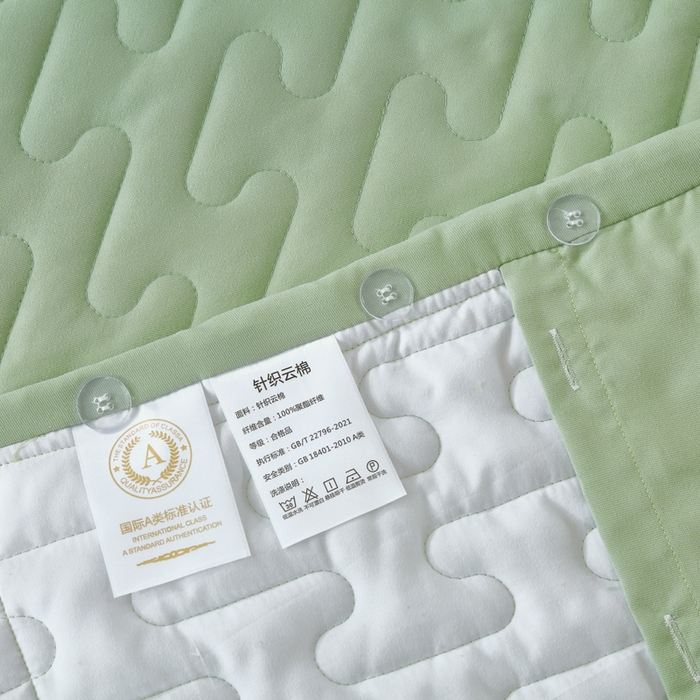 91家纺网 家纺一手货源 找家纺 OL家纺 2025春夏新款轻奢风针织云棉床盖夹绵防滑床盖款四件套 果绿