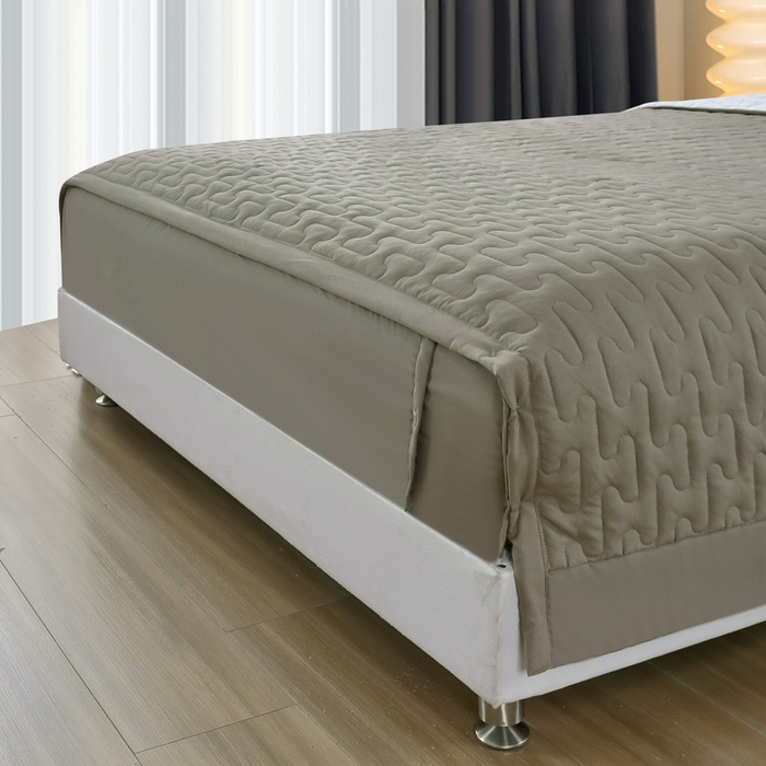 91家纺网 家纺一手货源 找家纺 OL家纺 2025春夏新款轻奢风针织云棉床盖夹绵防滑床该款四件套 灰色