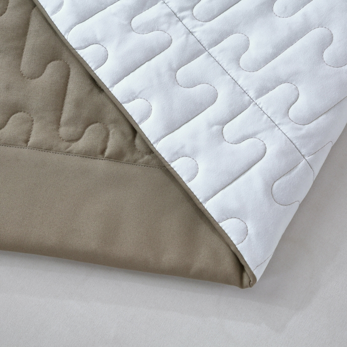 91家纺网 家纺一手货源 找家纺 OL家纺 2025春夏新款轻奢风针织云棉床盖夹绵防滑床该款四件套 灰色