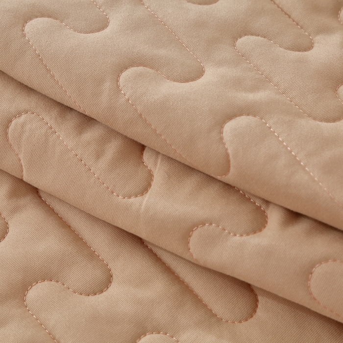 91家纺网 家纺一手货源 找家纺 OL家纺 2025春夏新款轻奢风针织云棉床盖夹绵防滑床盖款四件套 卡其