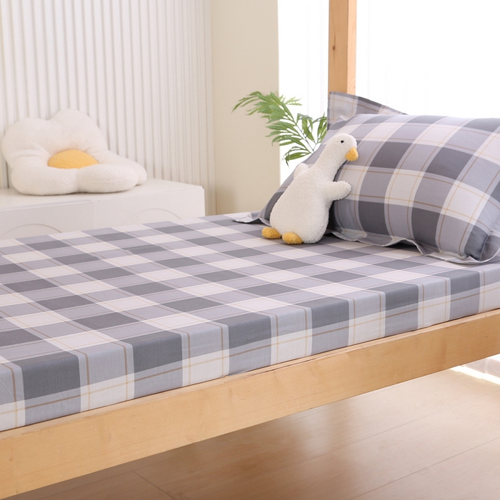 91家纺网 家纺一手货源 找家纺 凯森家纺 2024新款13372全棉印花学生床笠宿舍寝室床垫保护套上下铺床笠90x190 时光慢慢-灰