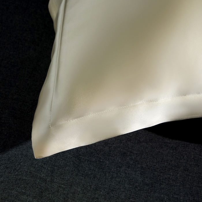 91家纺网 家纺一手货源 找家纺 凯森家纺 重磅纯真丝枕套一对100%桑蚕丝枕芯套美 容丝绸缎面枕头套夏季冰丝枕巾枕头套 太空白