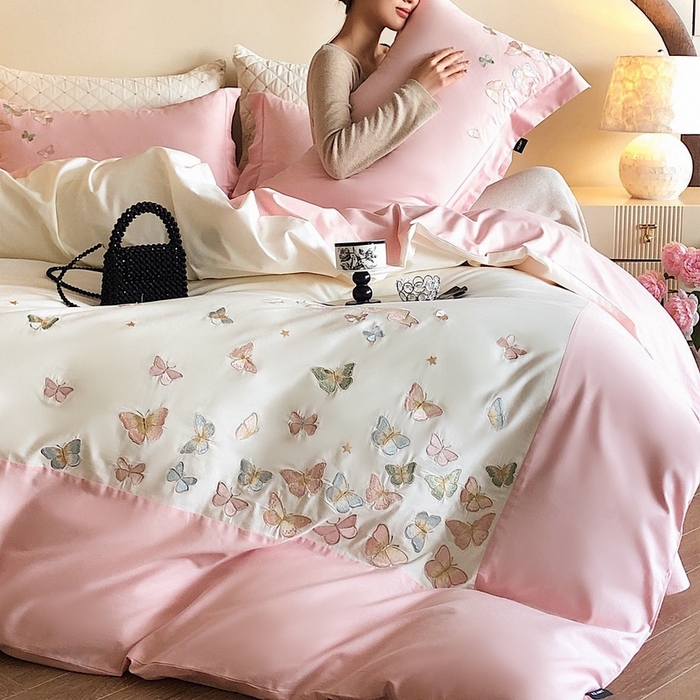 91家纺网 家纺一手货源 找家纺 （总）卡姿家纺 2025新款清新风格刺绣四件套-- 彩蝶