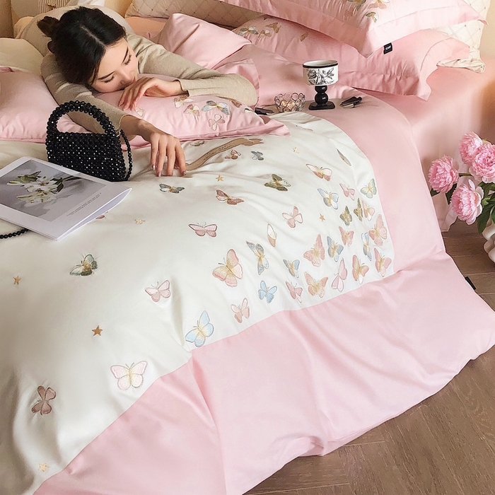 91家纺网 家纺一手货源 找家纺 （总）卡姿家纺 2025新款清新风格刺绣四件套-- 彩蝶