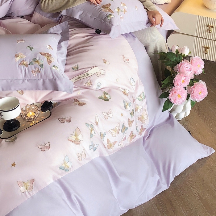 91家纺网 家纺一手货源 找家纺 卡姿家纺 2025新款清新风格刺绣四件套-- 彩蝶 彩蝶-紫