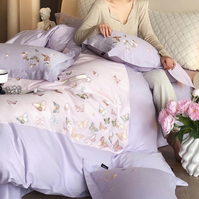 91家纺网 家纺一手货源 找家纺 卡姿家纺 2025新款清新风格刺绣四件套-- 彩蝶 彩蝶-紫