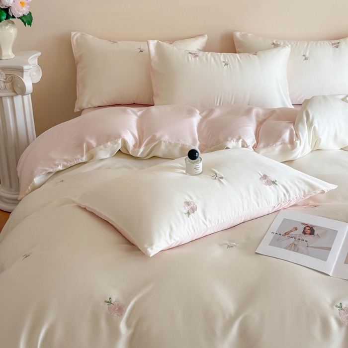 91家纺网 家纺一手货源 找家纺 （总）蜜柚 2025新品60S奥地利兰精天丝小元素刺绣三件套四件套