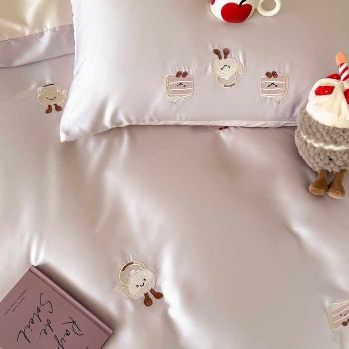 91家纺网 家纺一手货源 找家纺 蜜柚 2025新品60S奥地利兰精天丝小元素刺绣三件套四件套 三明治茶杯-紫粉