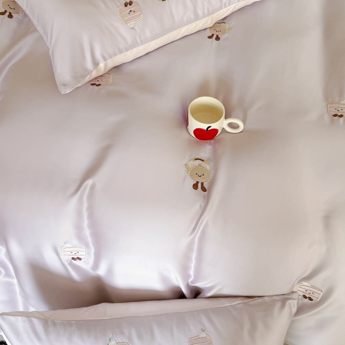 91家纺网 家纺一手货源 找家纺 蜜柚 2025新品60S奥地利兰精天丝小元素刺绣三件套四件套 三明治茶杯-紫粉