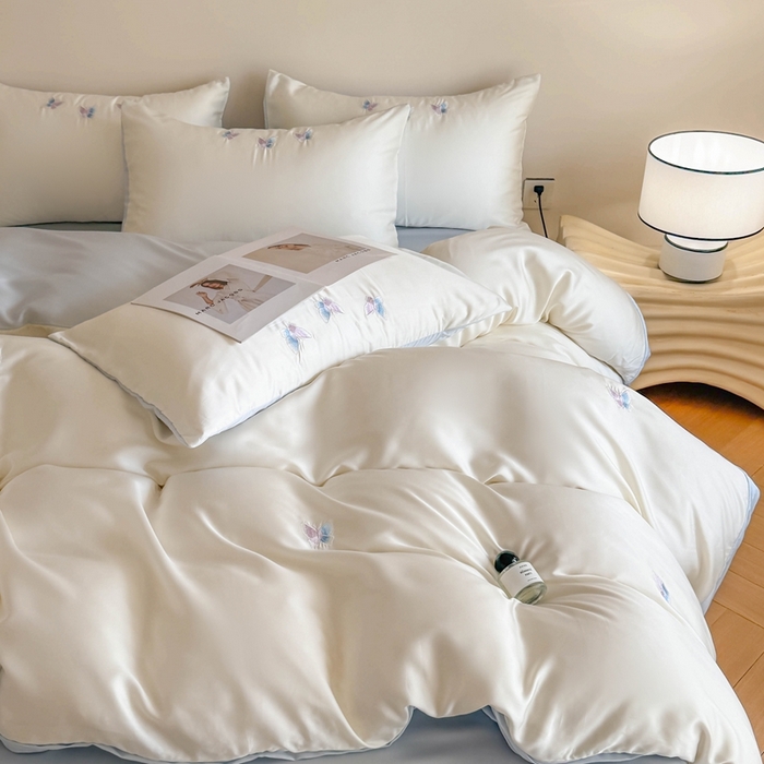 91家纺网 家纺一手货源 找家纺 蜜柚 2025新品60S奥地利兰精天丝小元素刺绣三件套四件套 紫蝴蝶