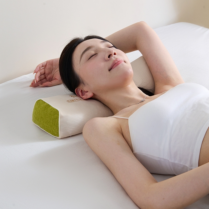 91家纺网 家纺一手货源 找家纺 微枕芯  2025新款柏福系列-草本养生牵引枕 柏福牵引颈椎枕圆柱款绿色边一对装