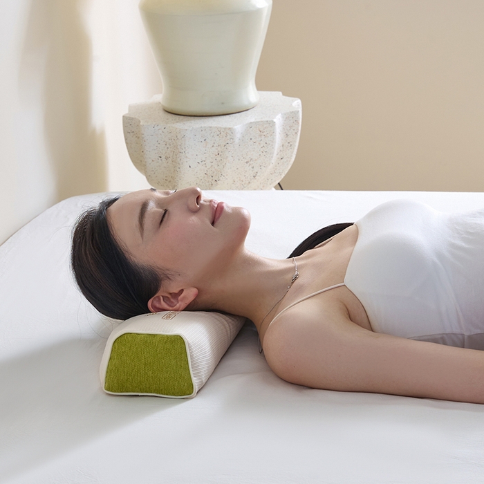 91家纺网 家纺一手货源 找家纺 微枕芯  2025新款柏福系列-草本养生牵引枕 圆柱款蓝色边+礼盒-一对