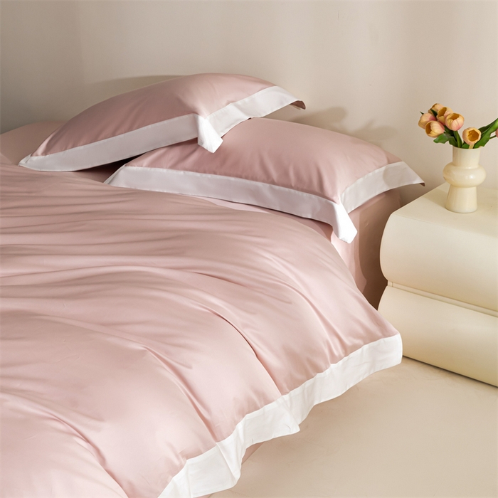 91家纺网 家纺一手货源 找家纺 贝兰仙奴2025新款50双股长绒棉拼边四件套 粉黛