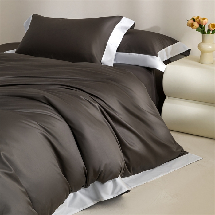 91家纺网 家纺一手货源 找家纺 贝兰仙奴2025新款50双股长绒棉拼边四件套 玄夜