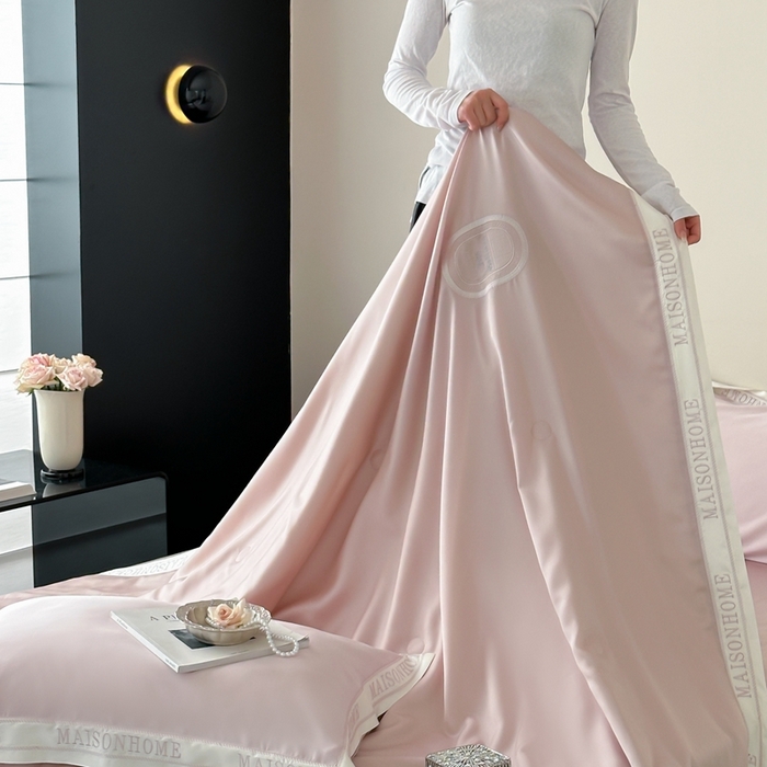 91家纺网 家纺一手货源 找家纺 汇庭 2025新款蒂普特夏被 粉色