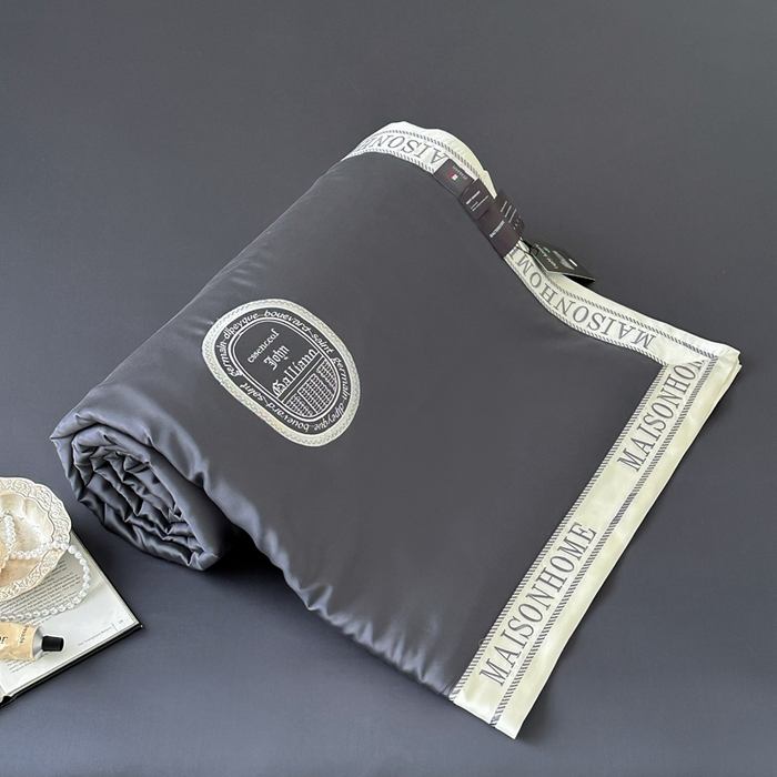 91家纺网 家纺一手货源 找家纺 汇庭 2025新款蒂普特夏被 深灰