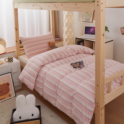 91家纺网 家纺一手货源 找家纺 梦精灵家纺 2025新款全棉色织水洗棉四件套纯棉床盖被套罩枕套学生三件套宿舍单人床-床盖款 左岸粉