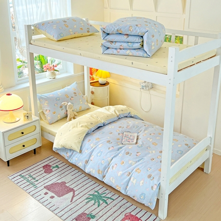 91家纺网 家纺一手货源 找家纺 （总）西引力 2025新款全棉印花学生宿舍三件套四件套