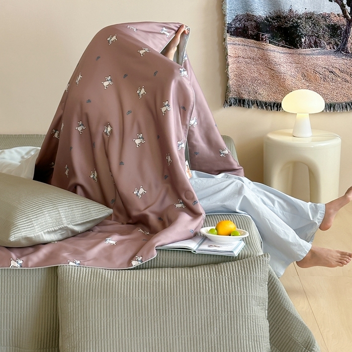 91家纺网 家纺一手货源 找家纺 汇庭2025新款奇趣夏被 马普尔棕