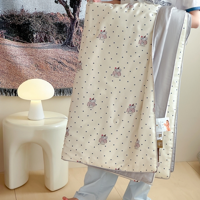 91家纺网 家纺一手货源 找家纺 汇庭2025新款奇趣夏被 泡泡小象